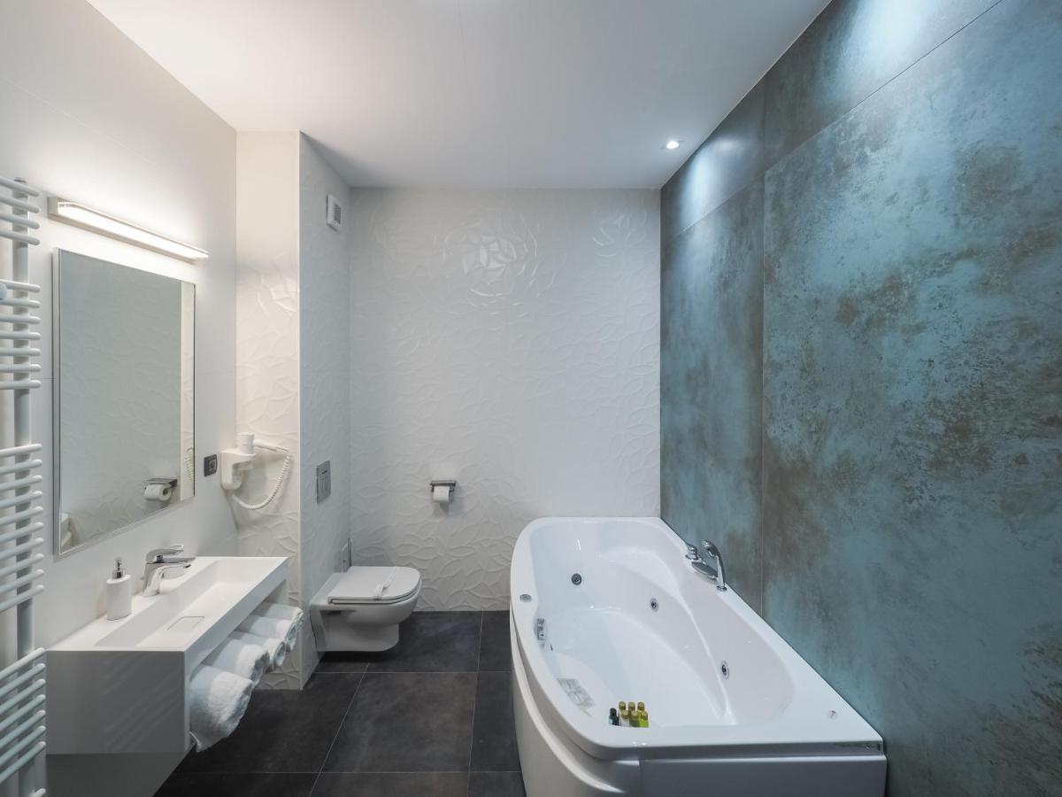 Hotel Anastasia Sibiu Extérieur photo